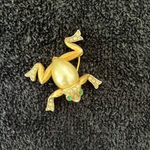Vintage!  Gold Frog Brooch with Pearl and Gem Accents